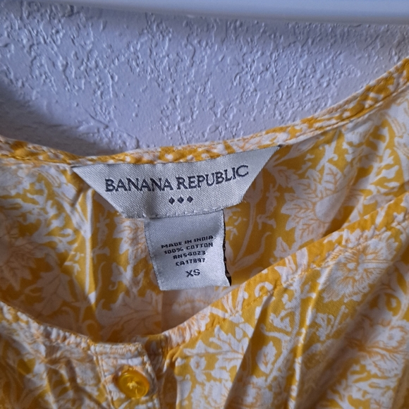 Yellow Banana Republic Floral Blouse - Picture 5 of 6